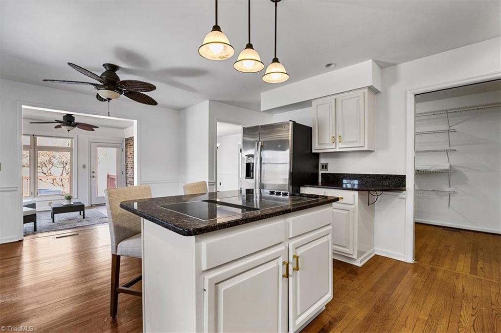property viewer photo 16