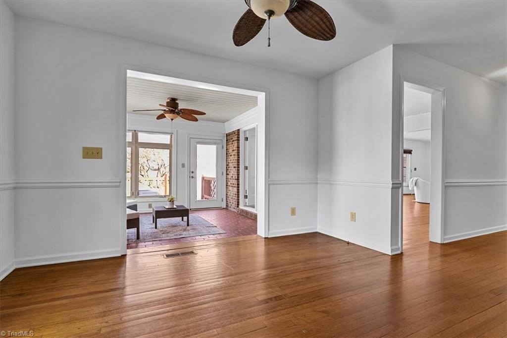property viewer photo 20