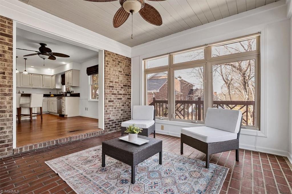 property viewer photo 22