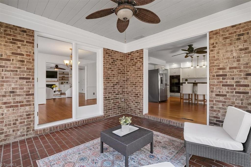 property viewer photo 23
