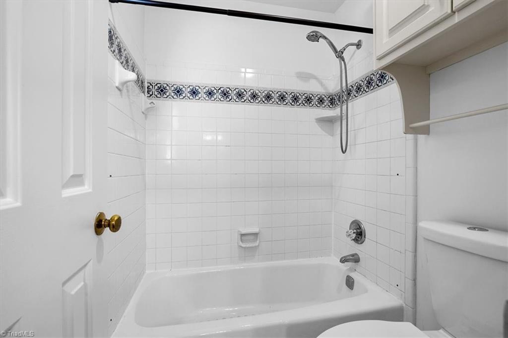 property viewer photo 31