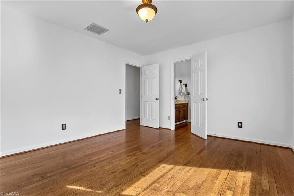 property viewer photo 34