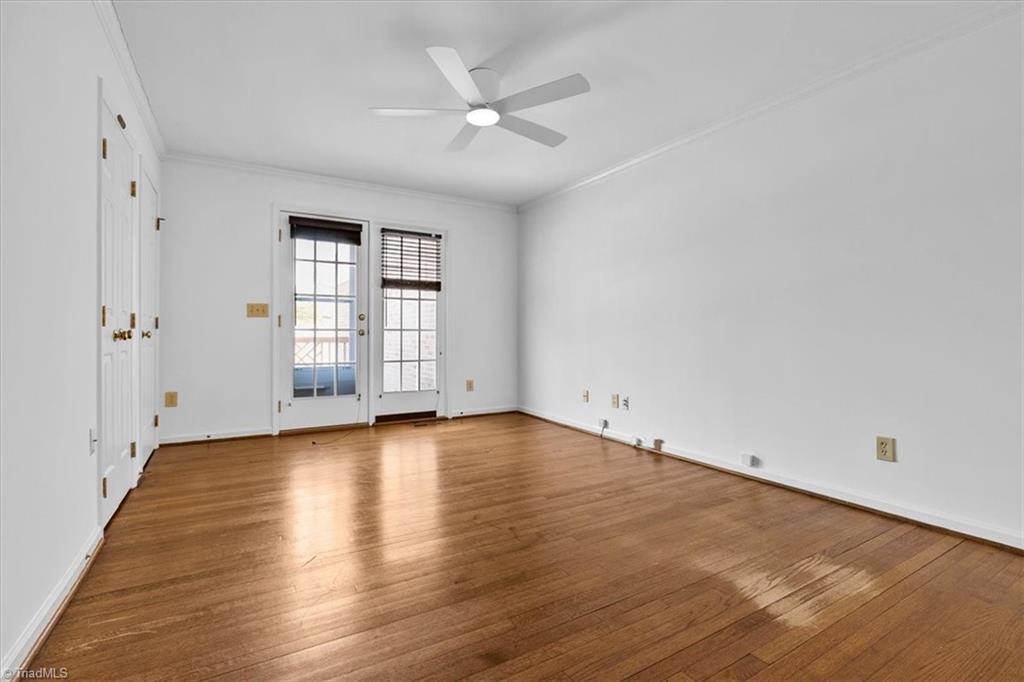 property viewer photo 36