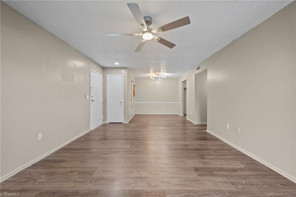 property viewer photo 3
