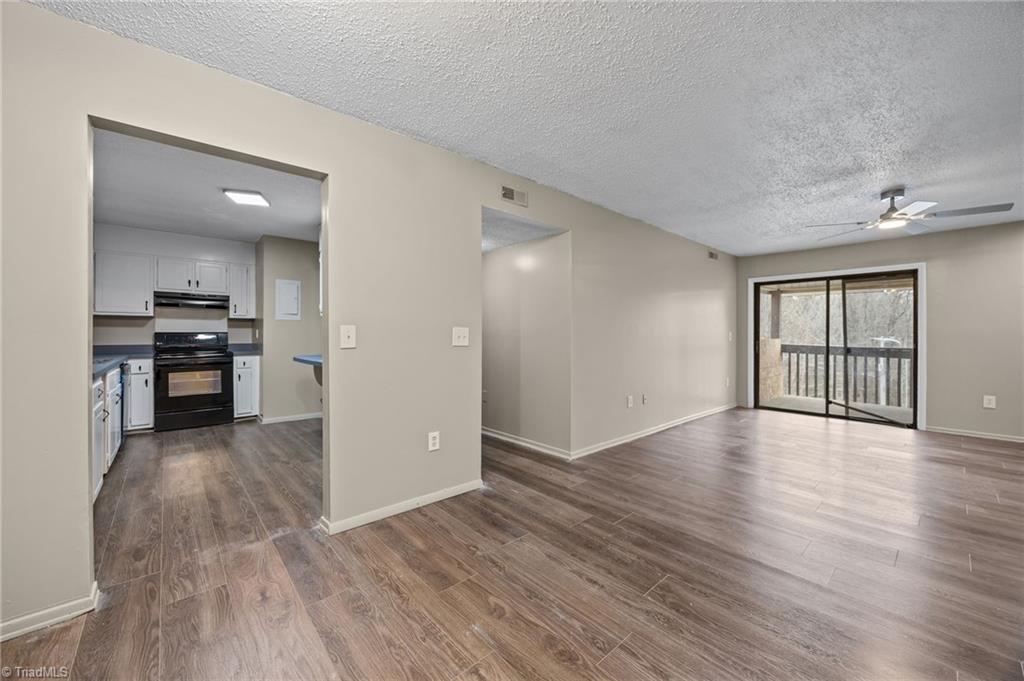property viewer photo 5