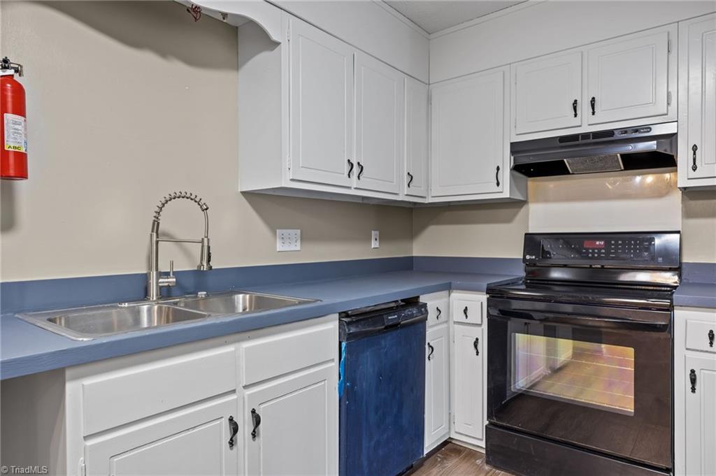 property viewer photo 7
