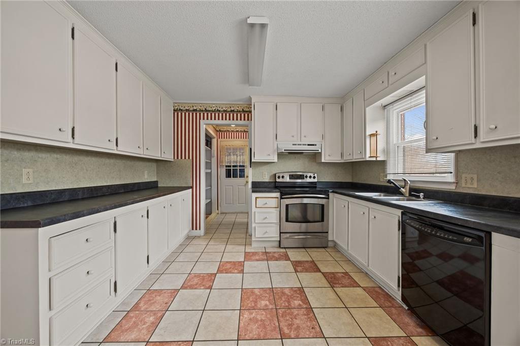 property viewer photo 11