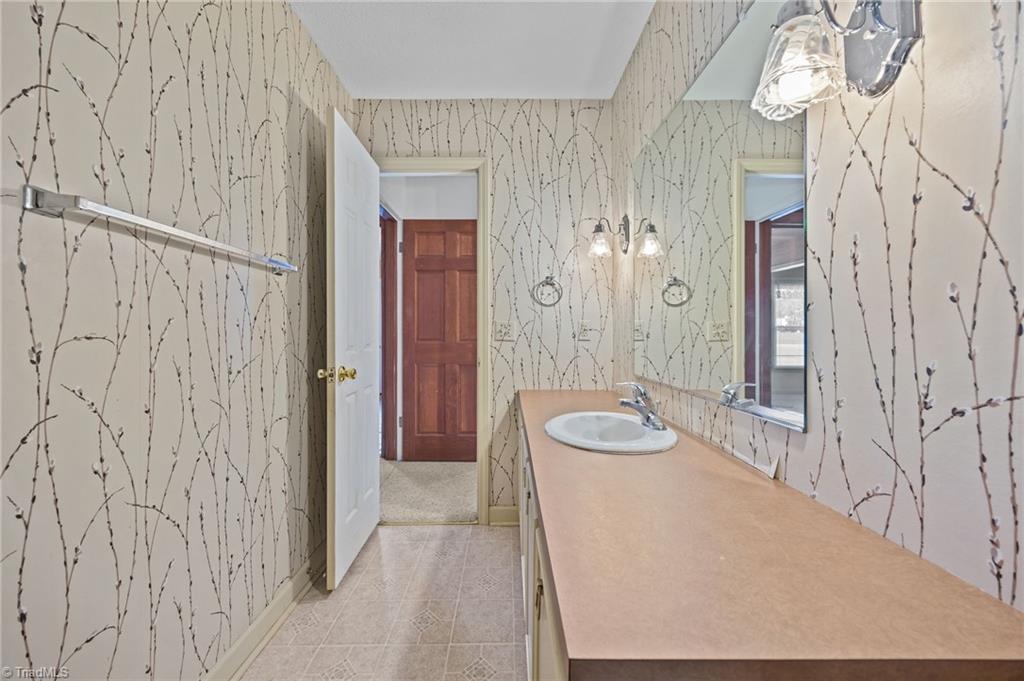 property viewer photo 17