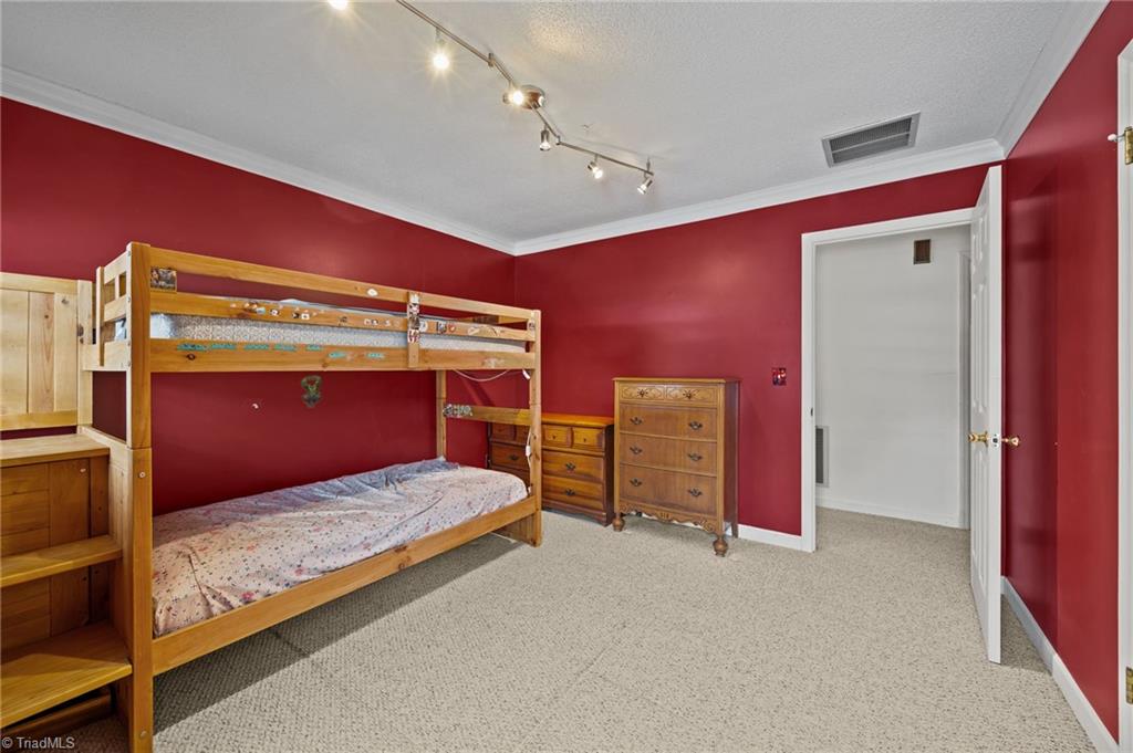 property viewer photo 19