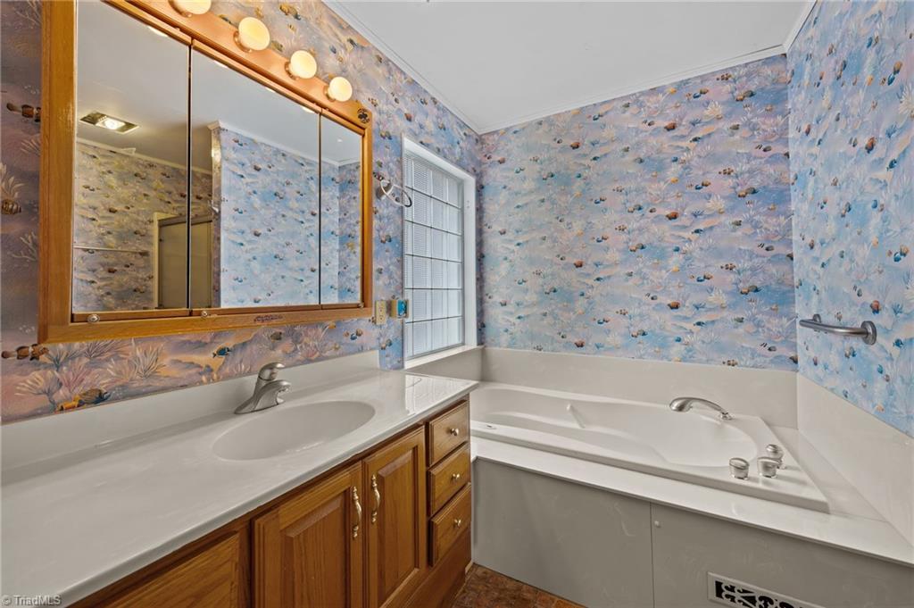 property viewer photo 25