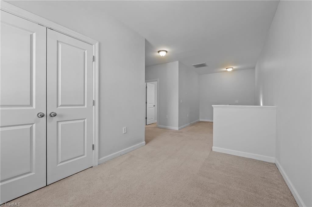 property viewer photo 16