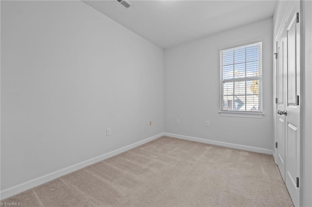 property viewer photo 17