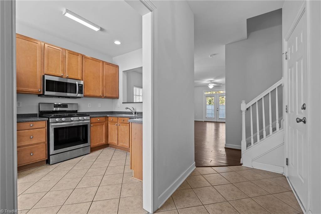 property viewer photo 2
