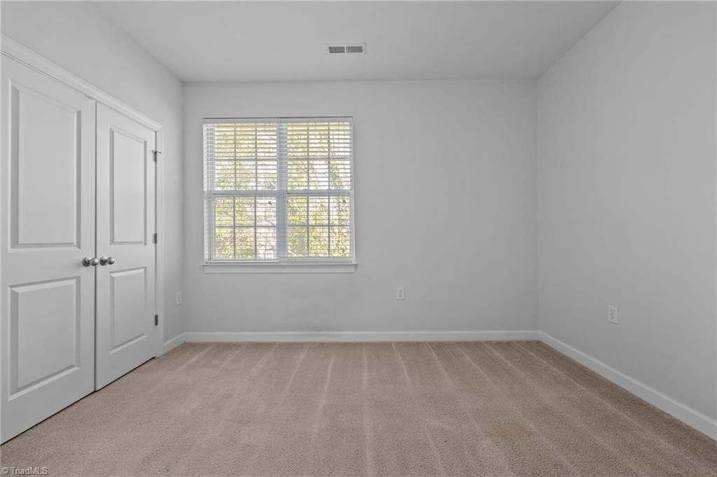 property viewer photo 20