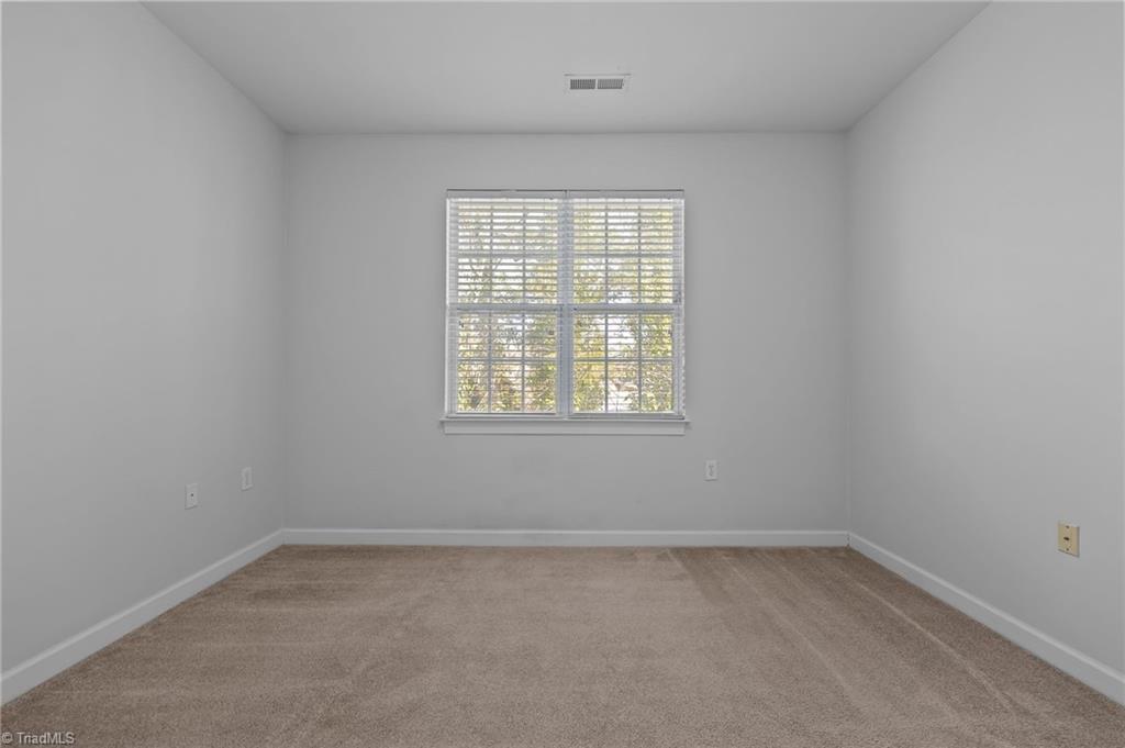 property viewer photo 23