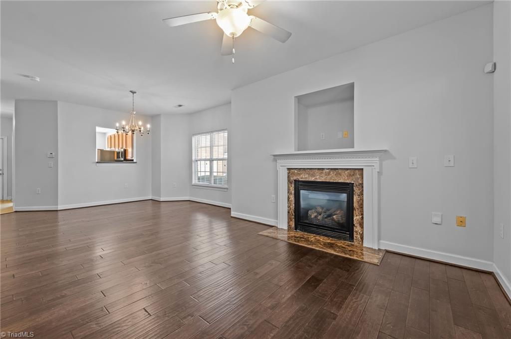 property viewer photo 7