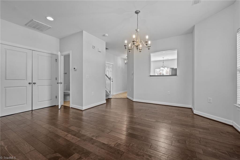 property viewer photo 8