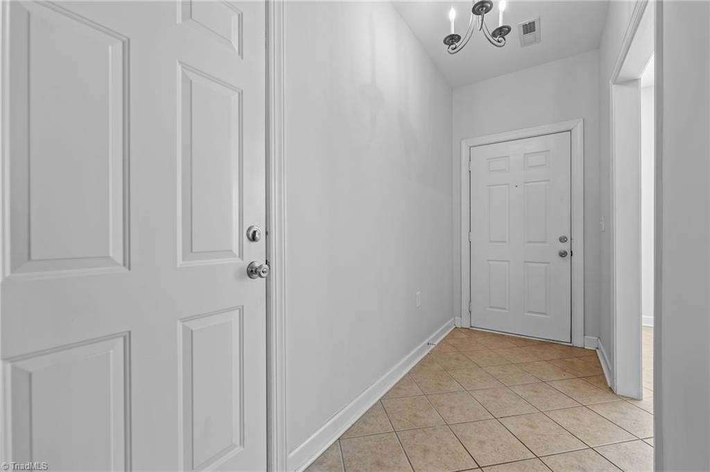 property viewer photo 9