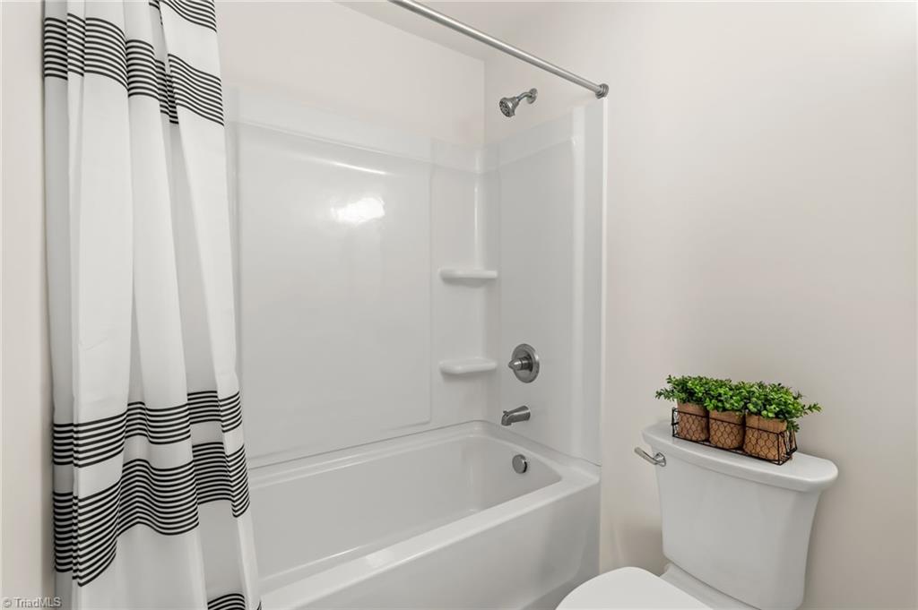 property viewer photo 18