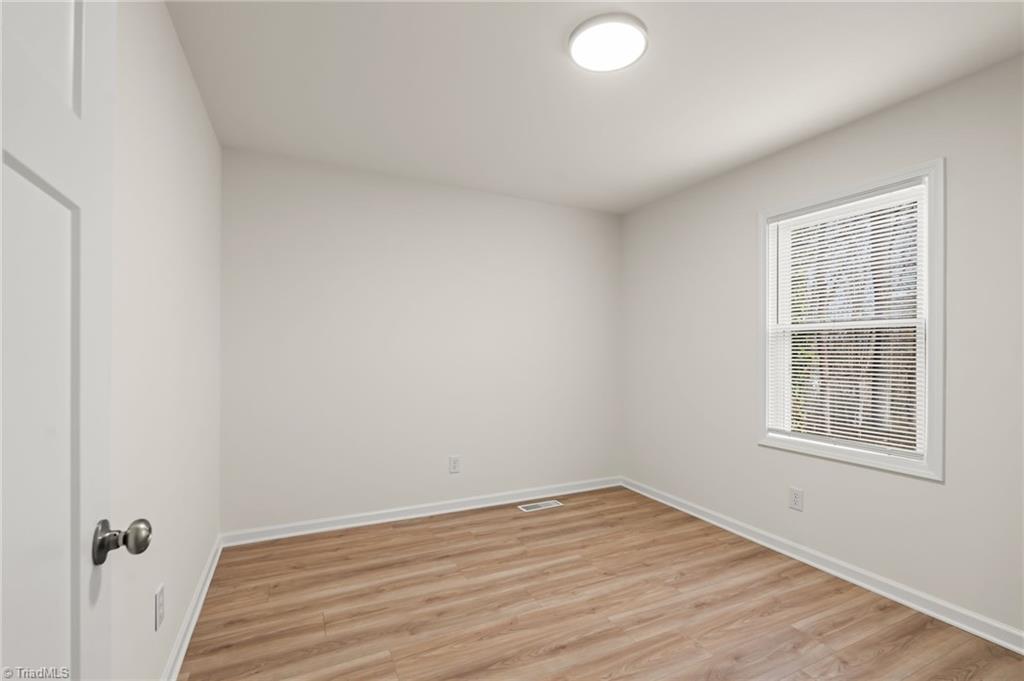 property viewer photo 19