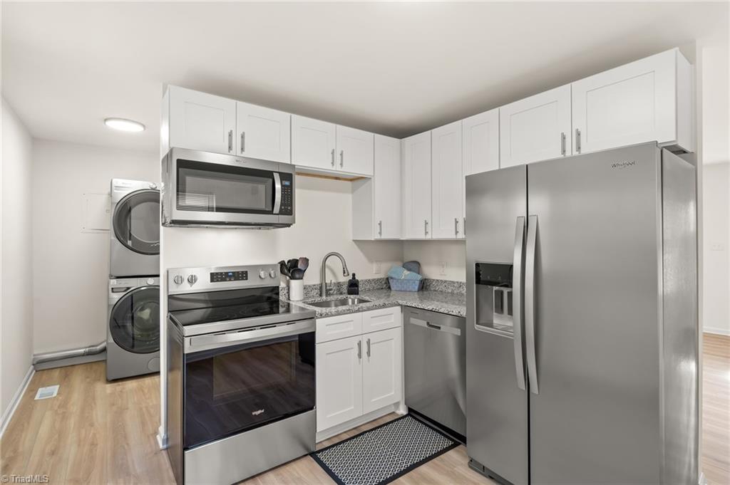 property viewer photo 9