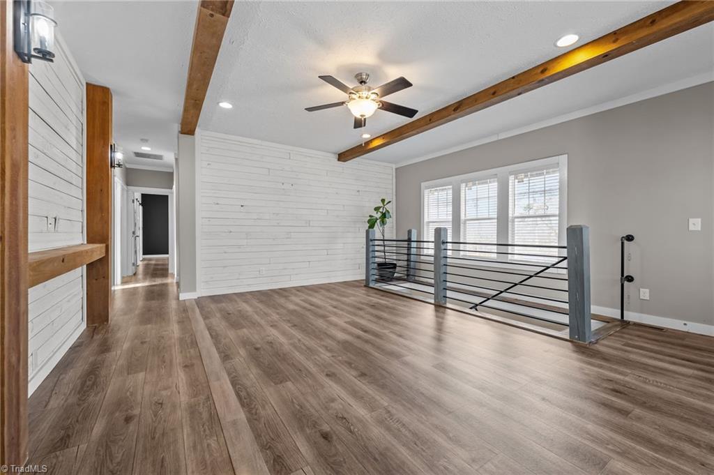 property viewer photo 10