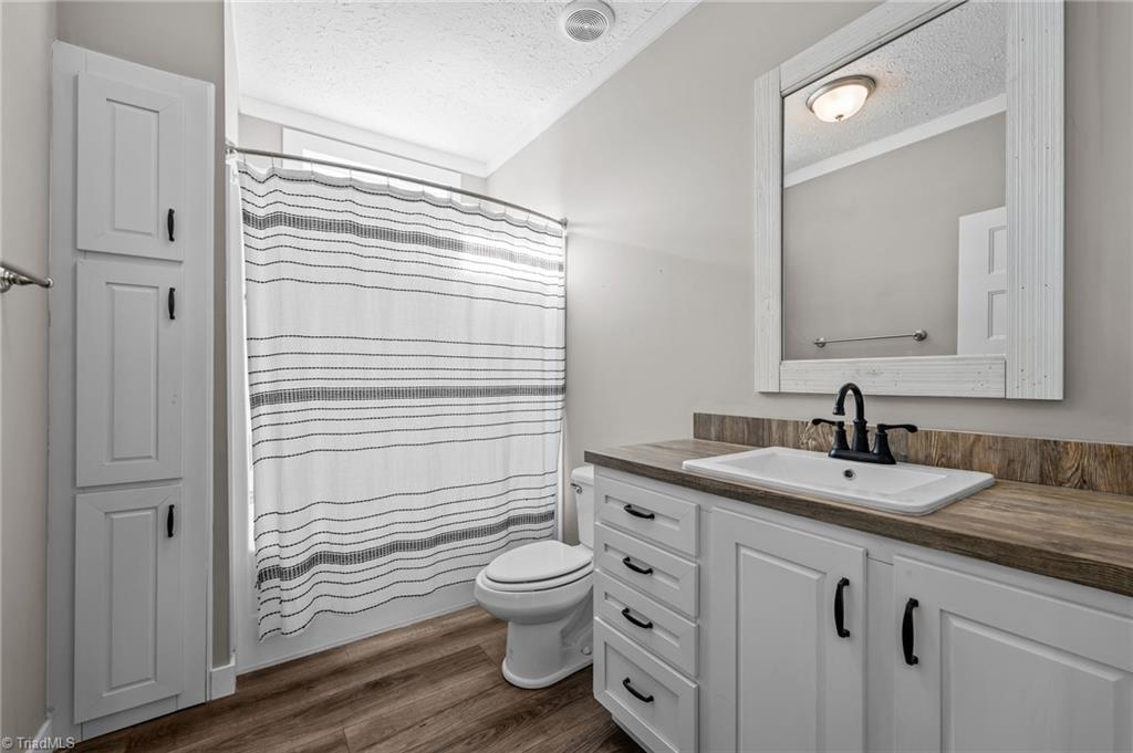 property viewer photo 16
