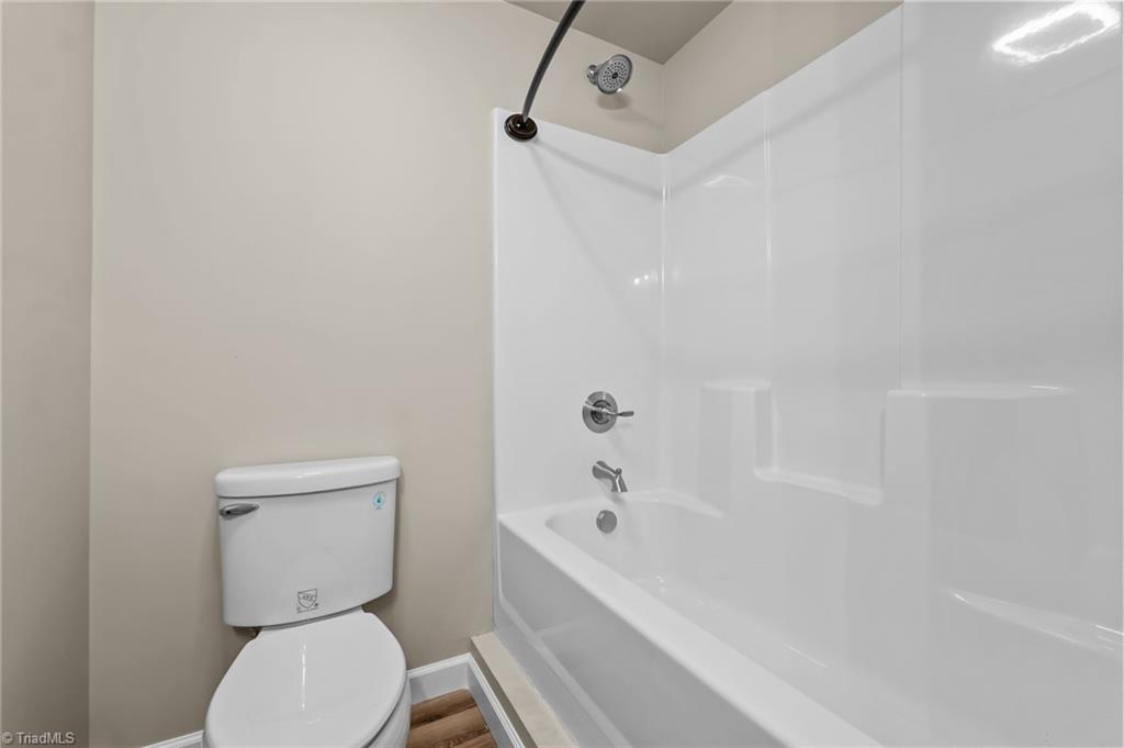property viewer photo 30