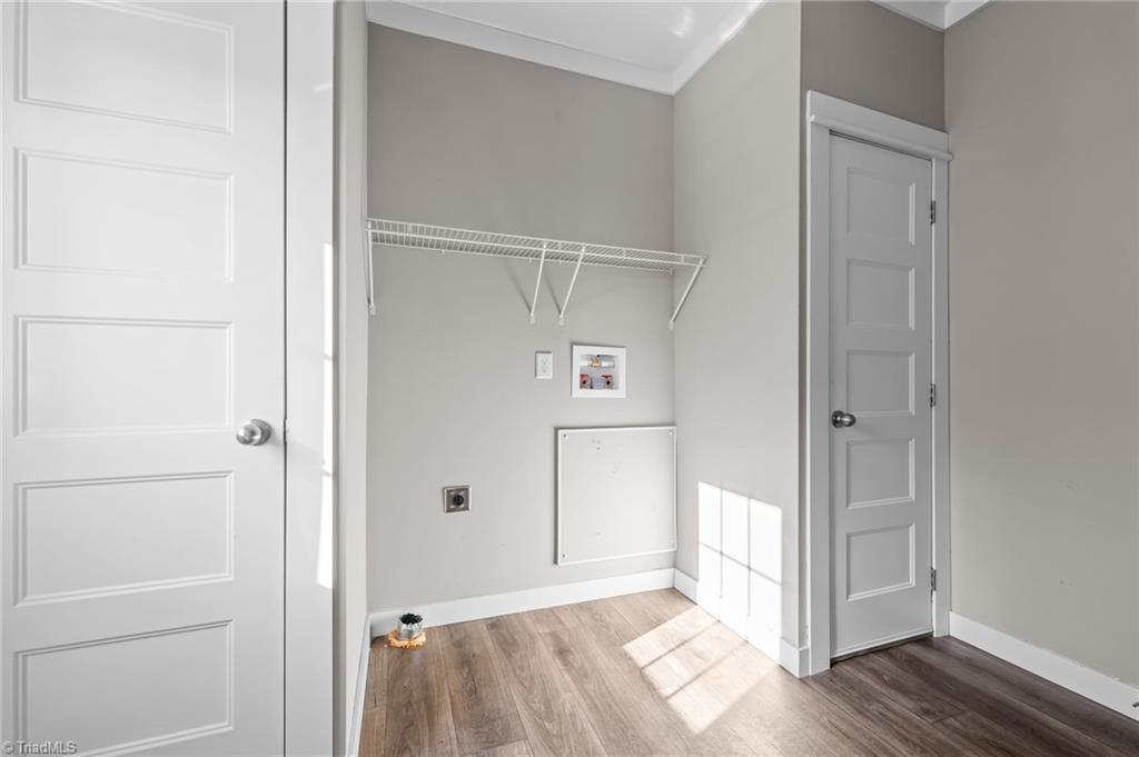 property viewer photo 8
