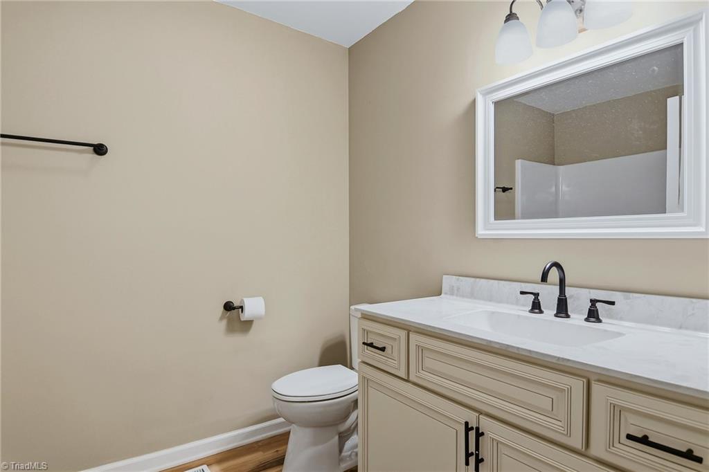 property viewer photo 16