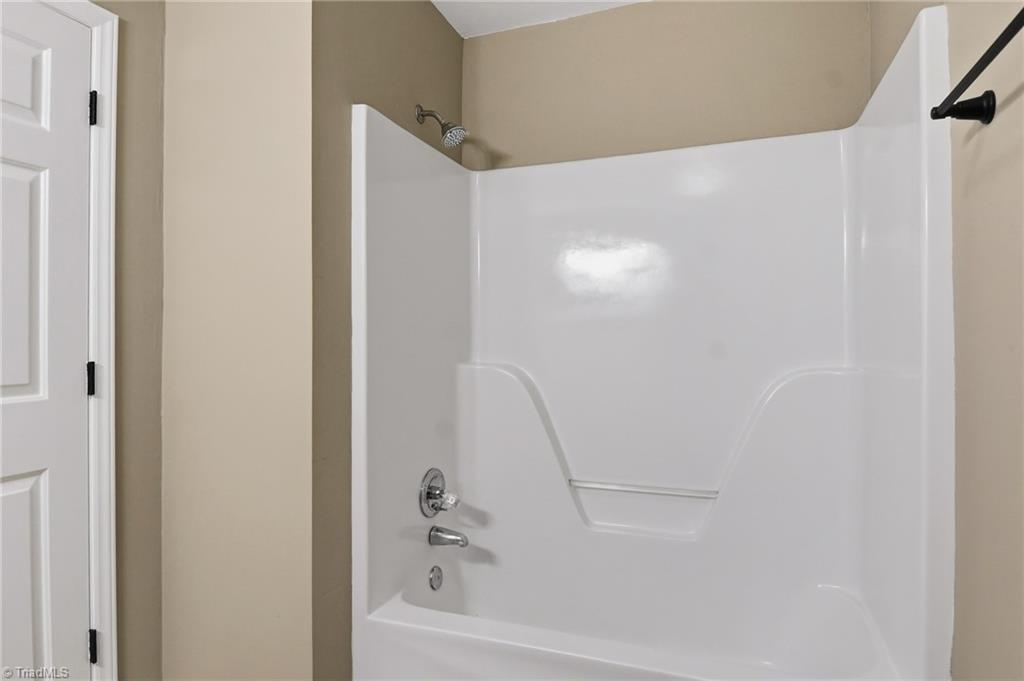 property viewer photo 17