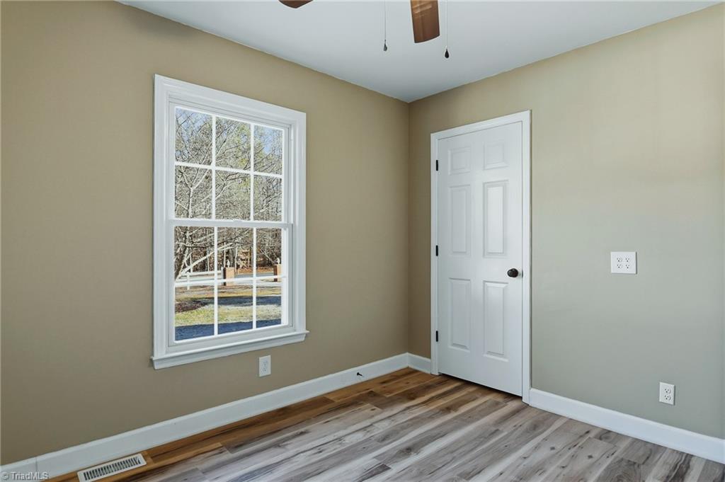property viewer photo 21