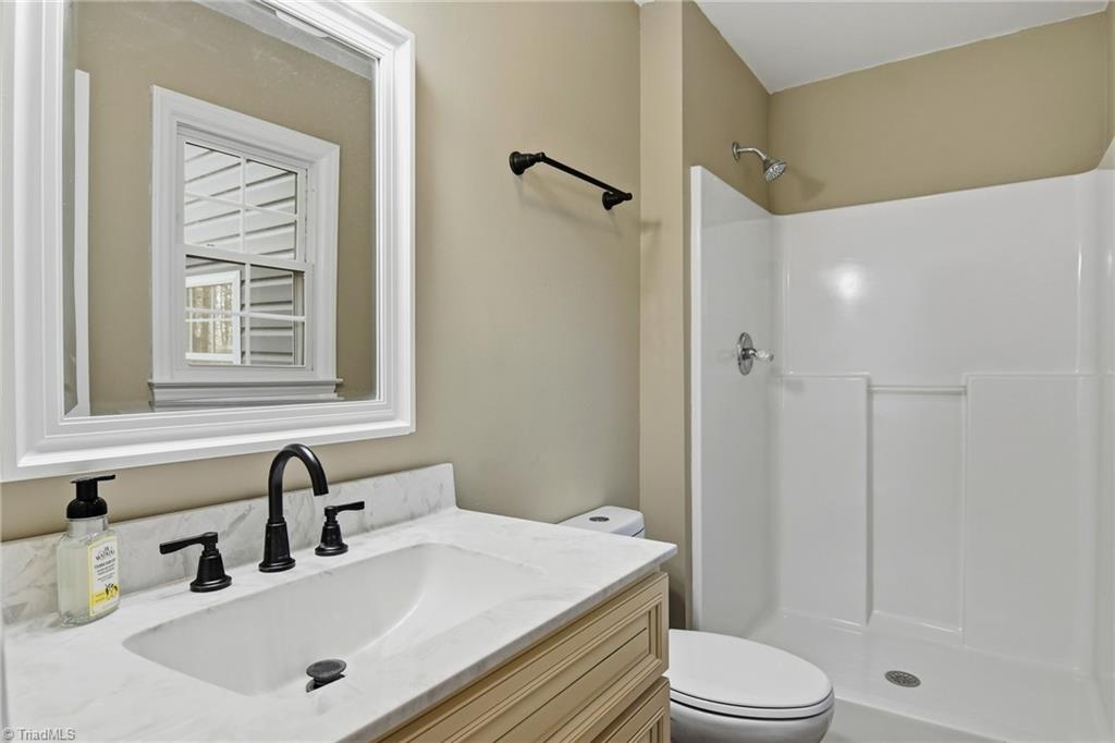 property viewer photo 25