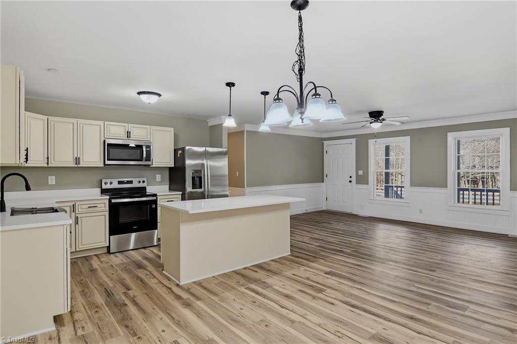 property viewer photo 4