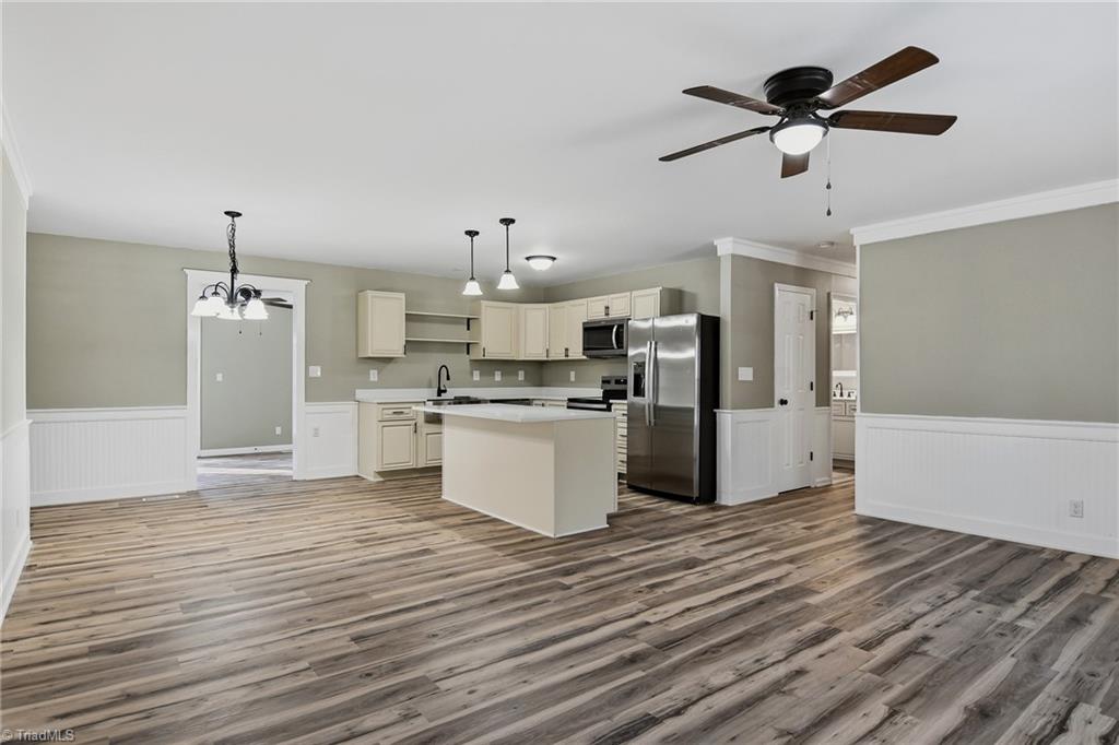 property viewer photo 5