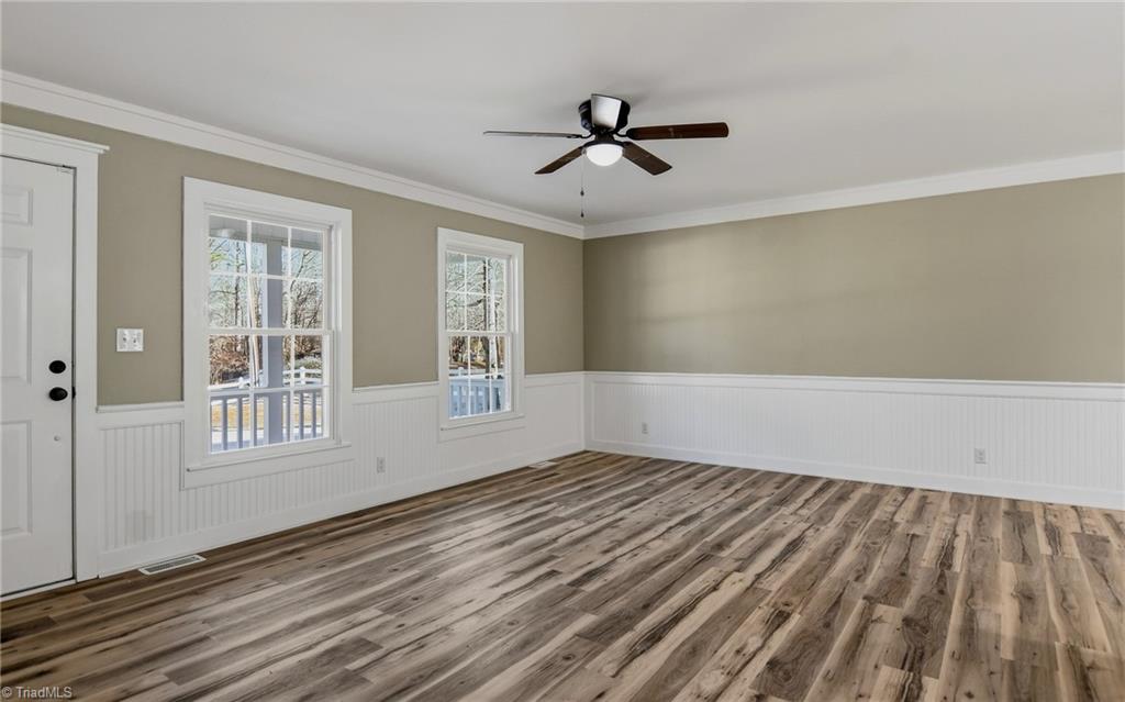 property viewer photo 9