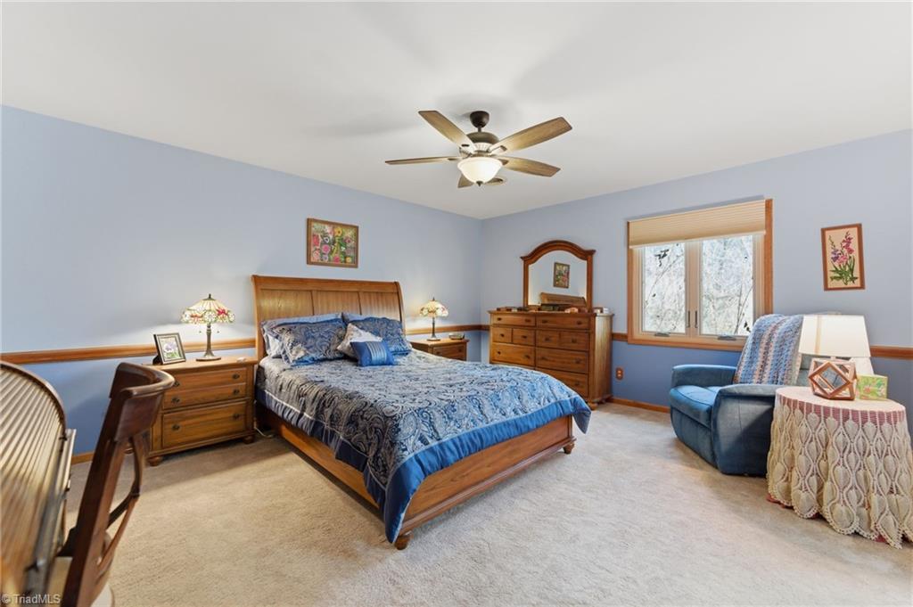property viewer photo 18