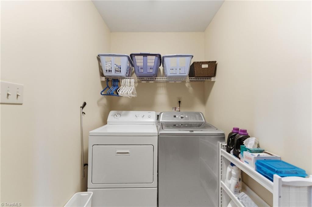 property viewer photo 27