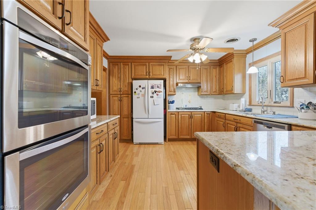 property viewer photo 4