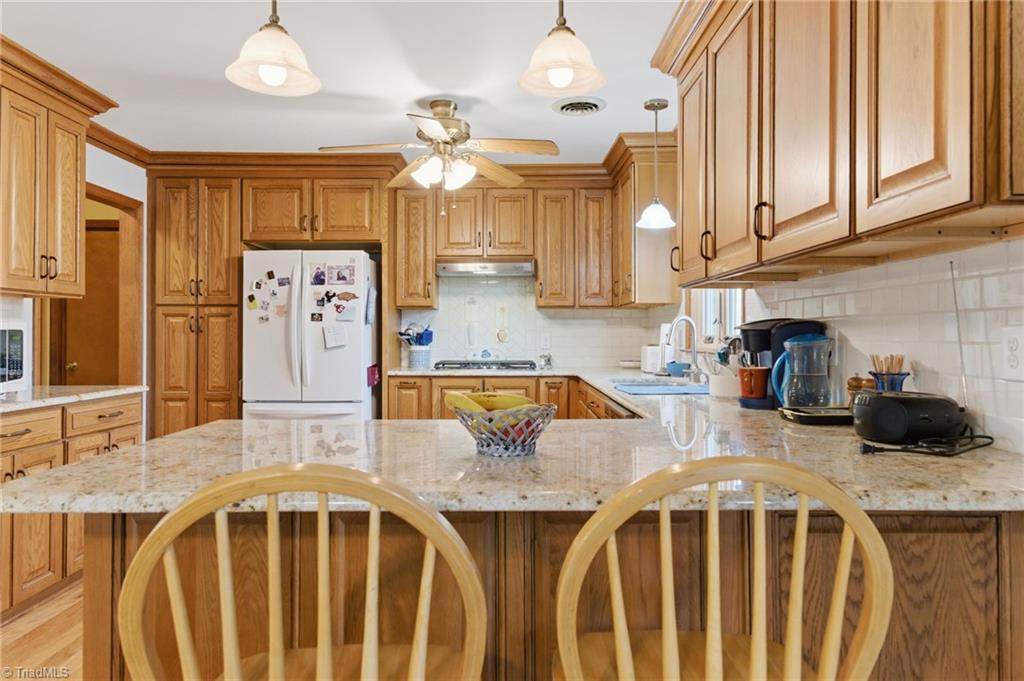 property viewer photo 6
