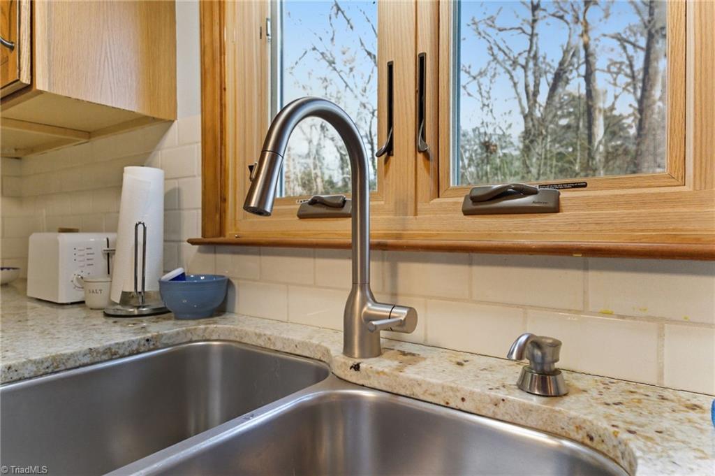 property viewer photo 7