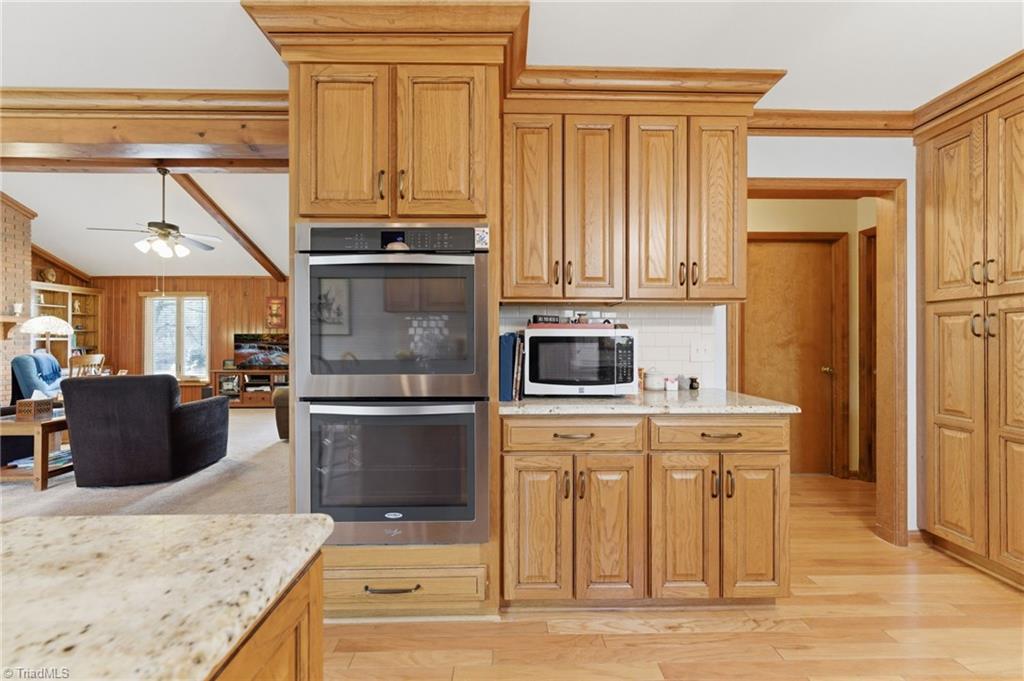 property viewer photo 8