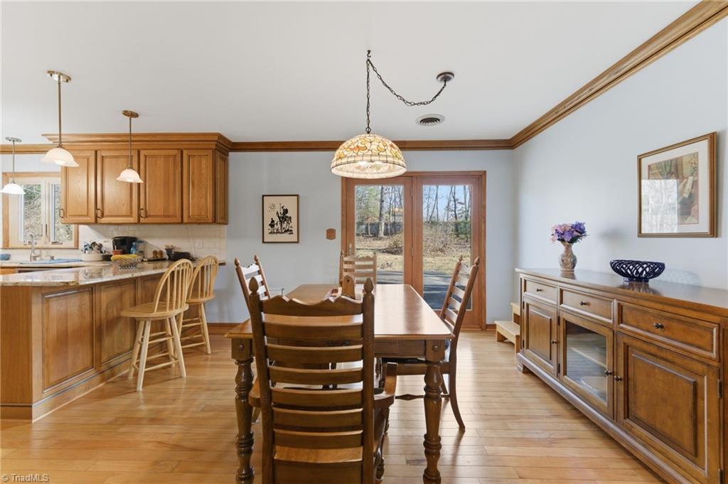 property viewer photo 9