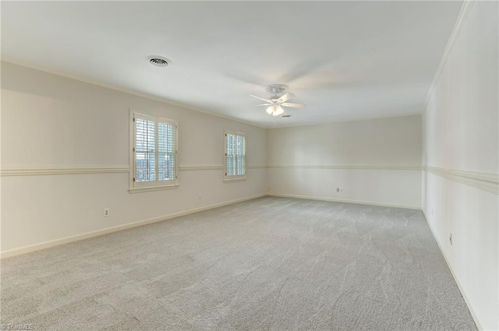 property viewer photo 23
