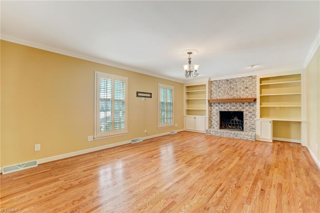 property viewer photo 3