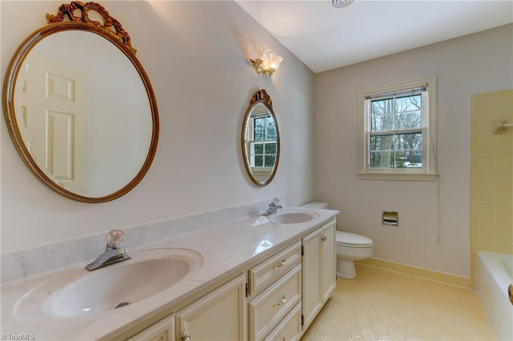 property viewer photo 32