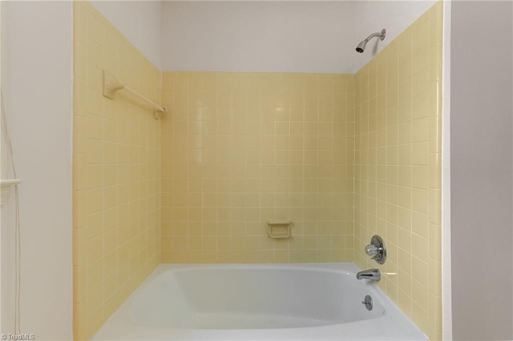 property viewer photo 33