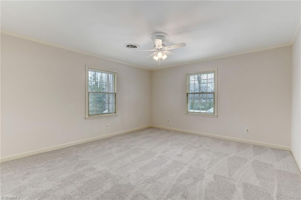 property viewer photo 36