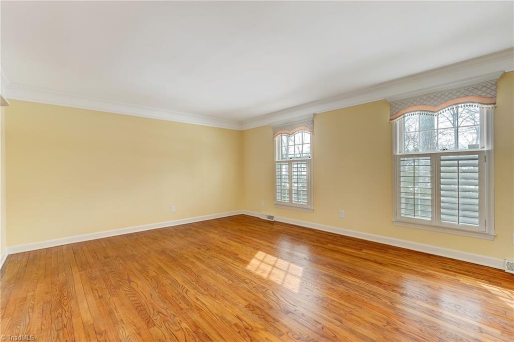 property viewer photo 9
