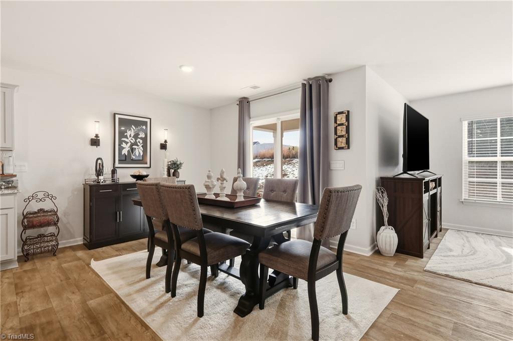 property viewer photo 5